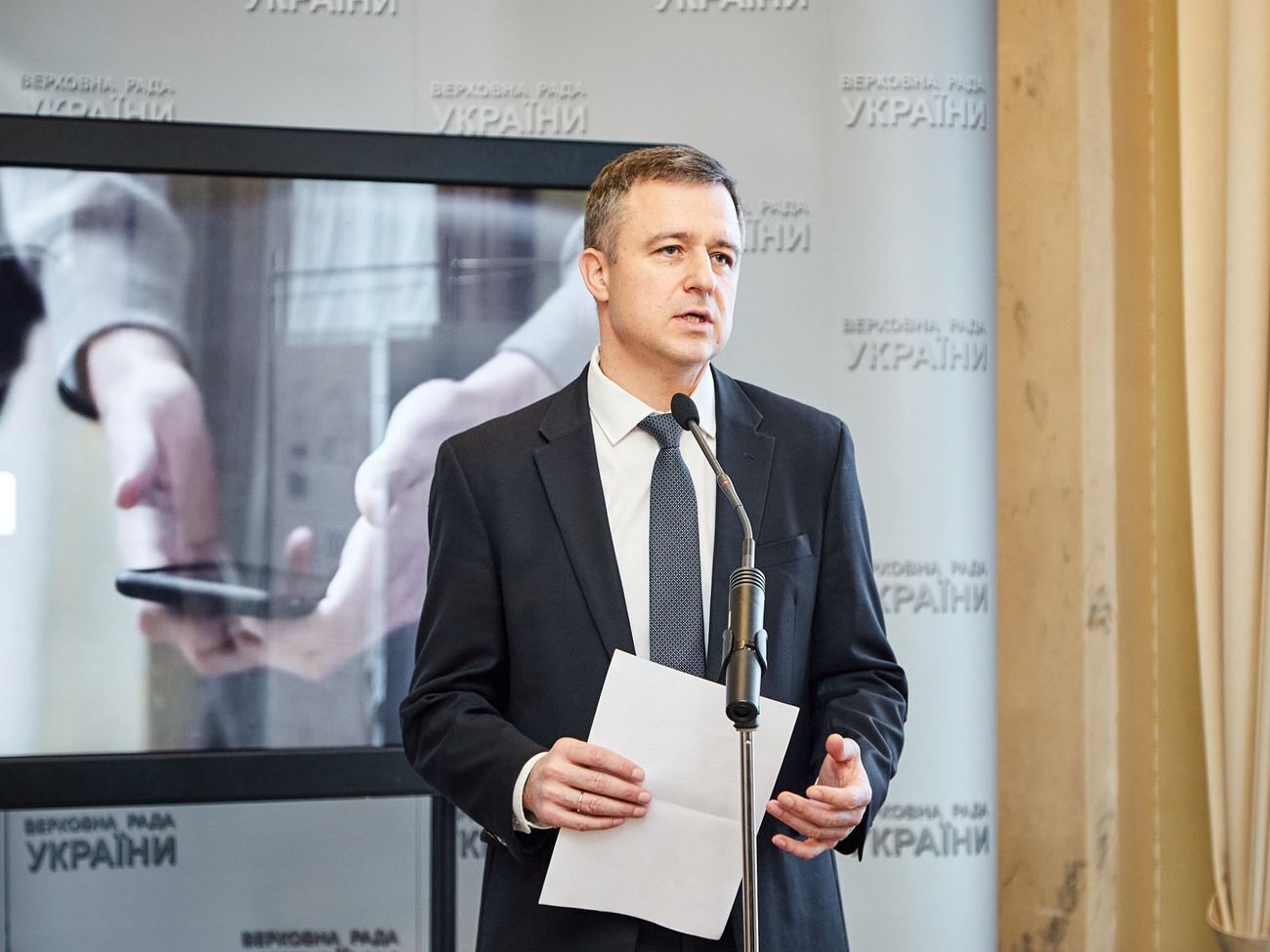 Кулеба высказался об ЛГБТ-парах, комментируя вопрос суррогатного материнства