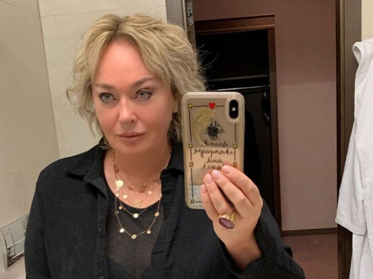 Гузєєва стала відомою після зйомок у фільмі "Жорстокий романс"