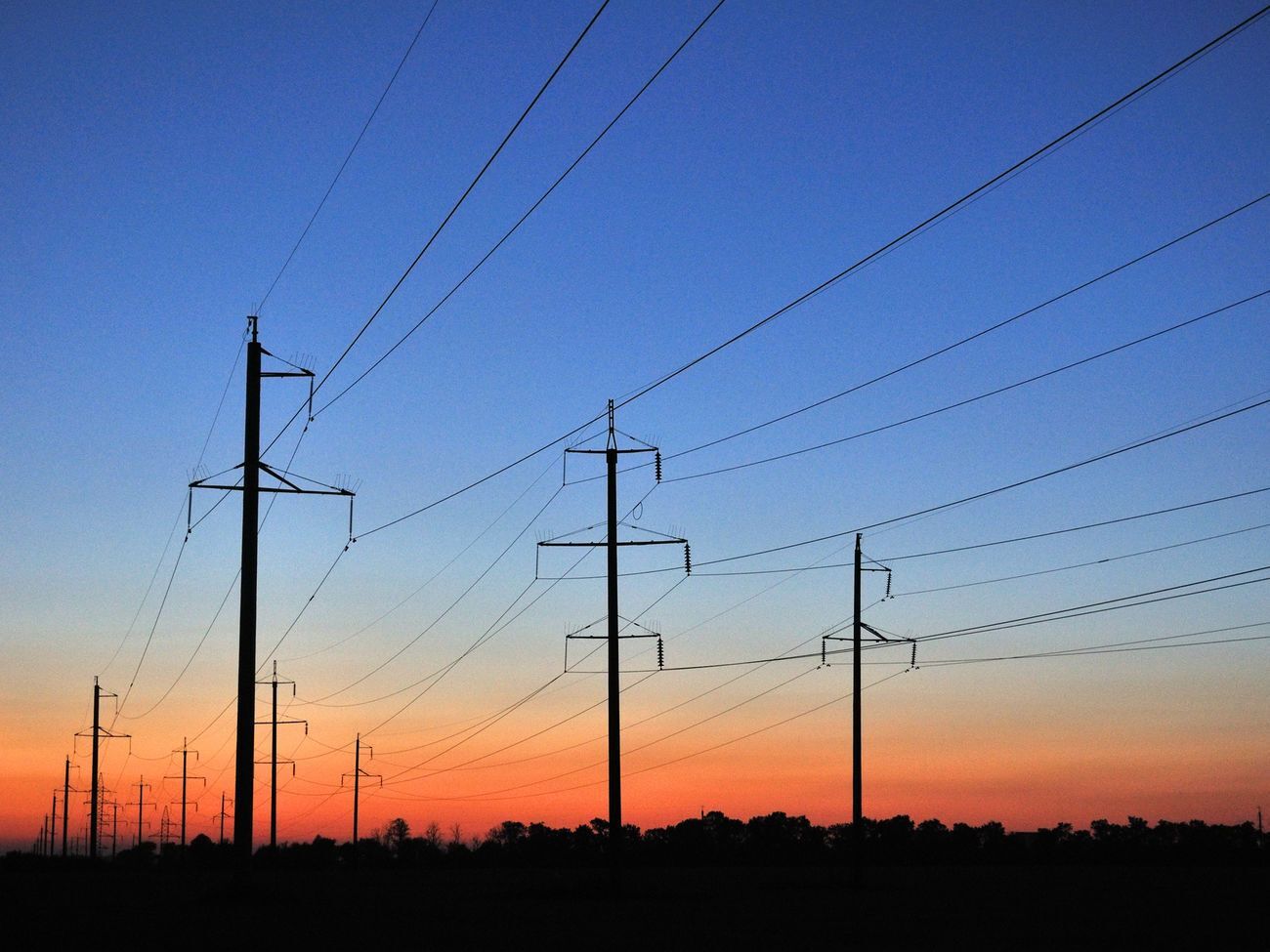 Новий ринок електроенергії, який має функціонувати за стандартами Євросоюзу, почав працювати в Україні 1 липня 2019 року