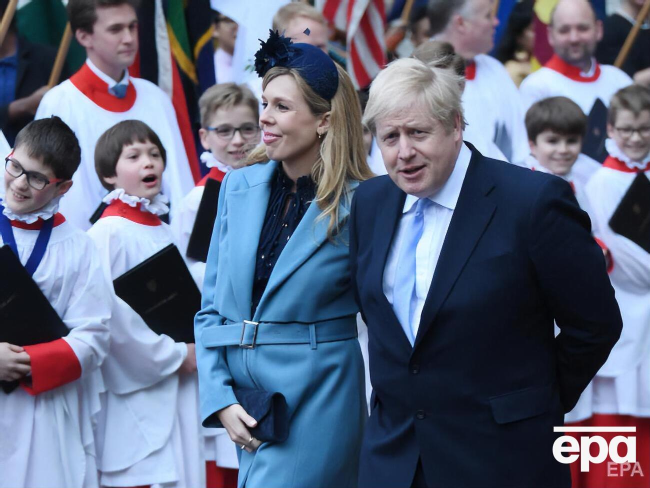 Джонсон перехворів на COVID-19, його наречена також відчувала симптоми