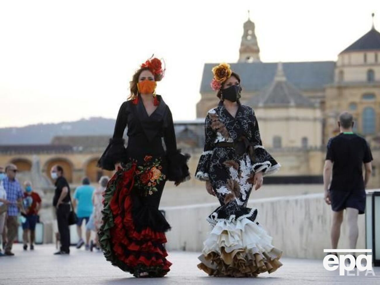 Пандемією спалах коронавірусу оголосили в березні