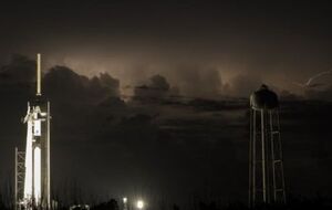 Ночью над космодромом бушевала гроза