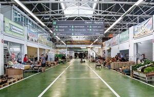 Кураторами группировки называют руководителя рынка и бенефициарного владельца, утверждают журналисты