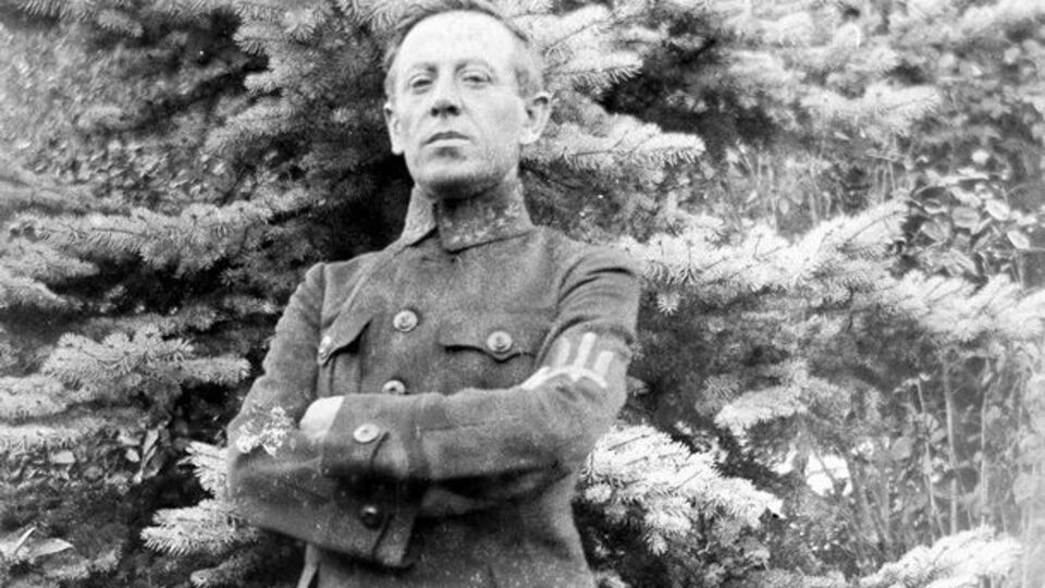 Держархів оприлюднив раніше не відомі фото Петлюри. Фоторепортаж
