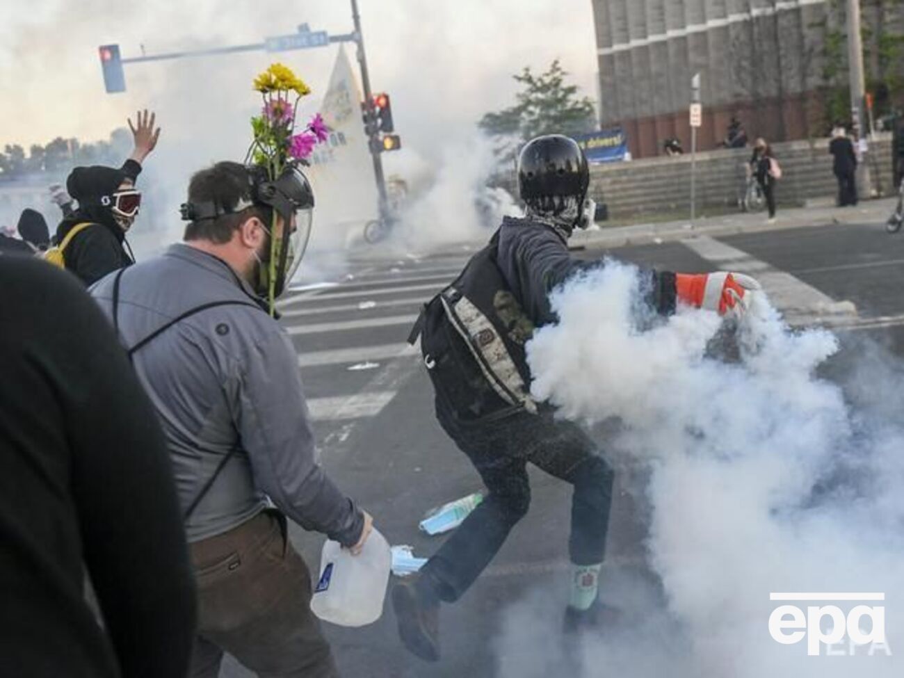 Из-за смерти&nbsp;Джорджа Флойда по всем США вспыхнули протесты