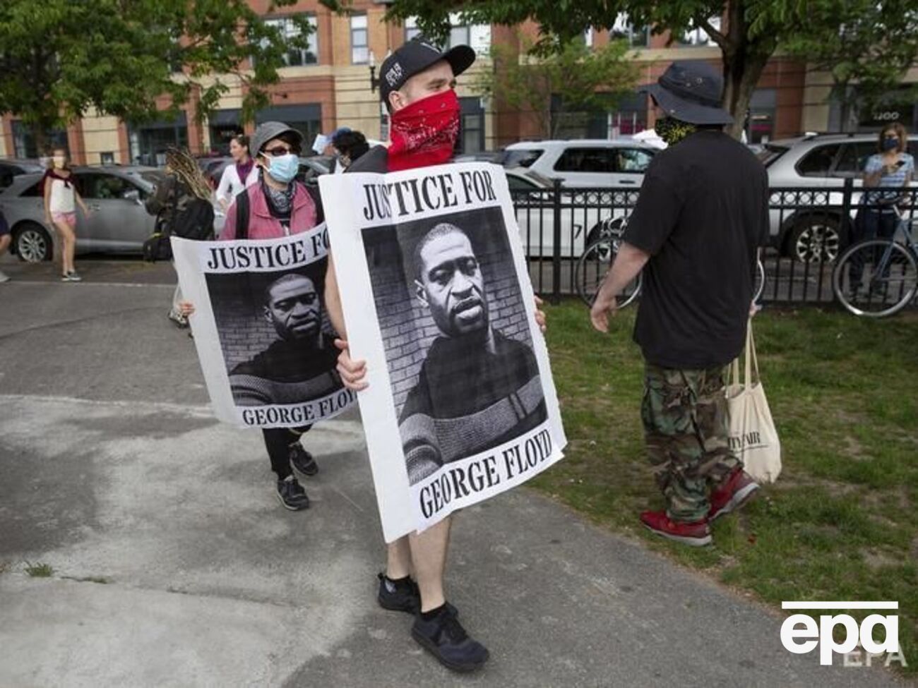 Флойд умер 25 мая