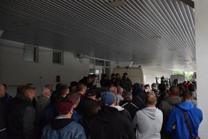 Із кордону повідомляють, що конфлікт із водіями бусів залагоджено