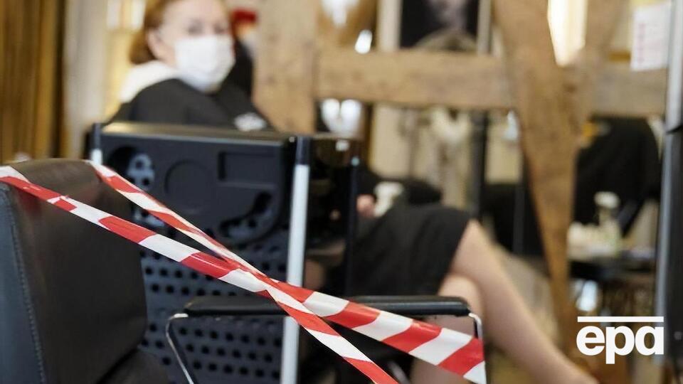 У Німеччині вже відчинили перукарні