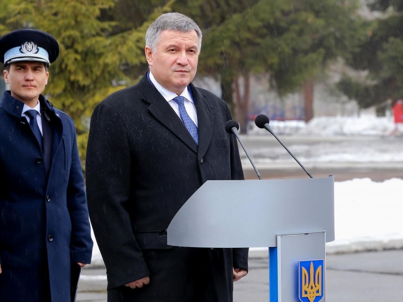 Аваков: Треба мати елементарну совість і свідомість!