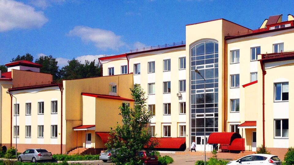 Заболевшего ребенка доставили в больницу города Бровары