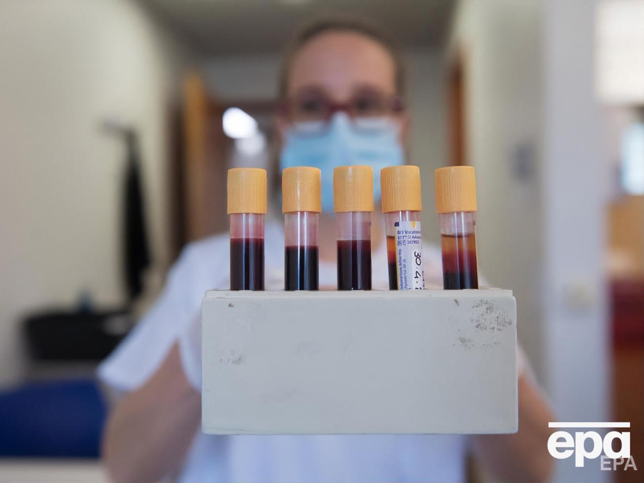 Пациентку с COVID-19&nbsp;перевели в специализированное инфекционное медучреждение в Киевской области