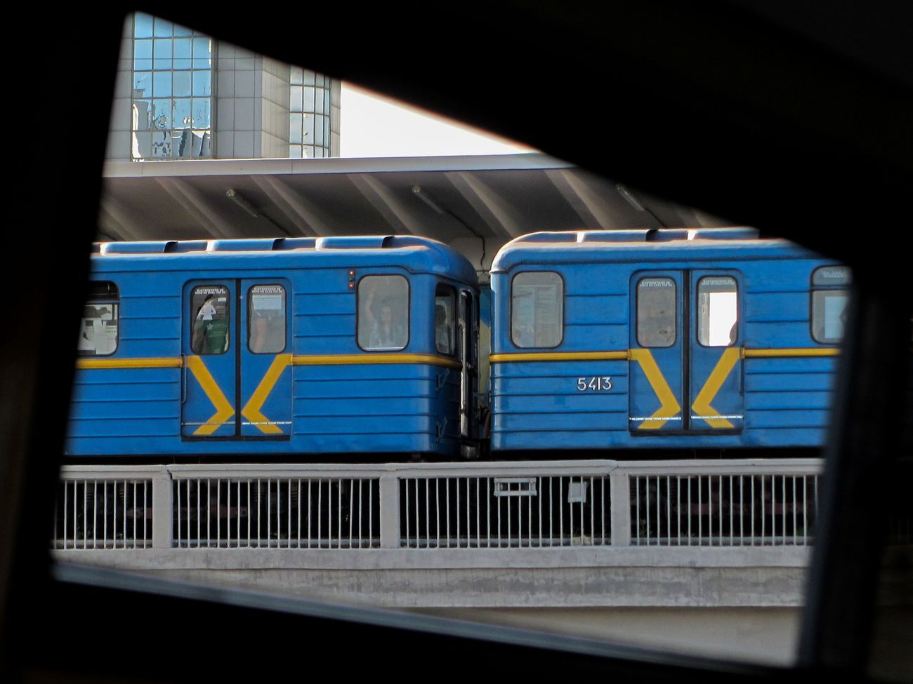Метро в Украине остановилось в марте