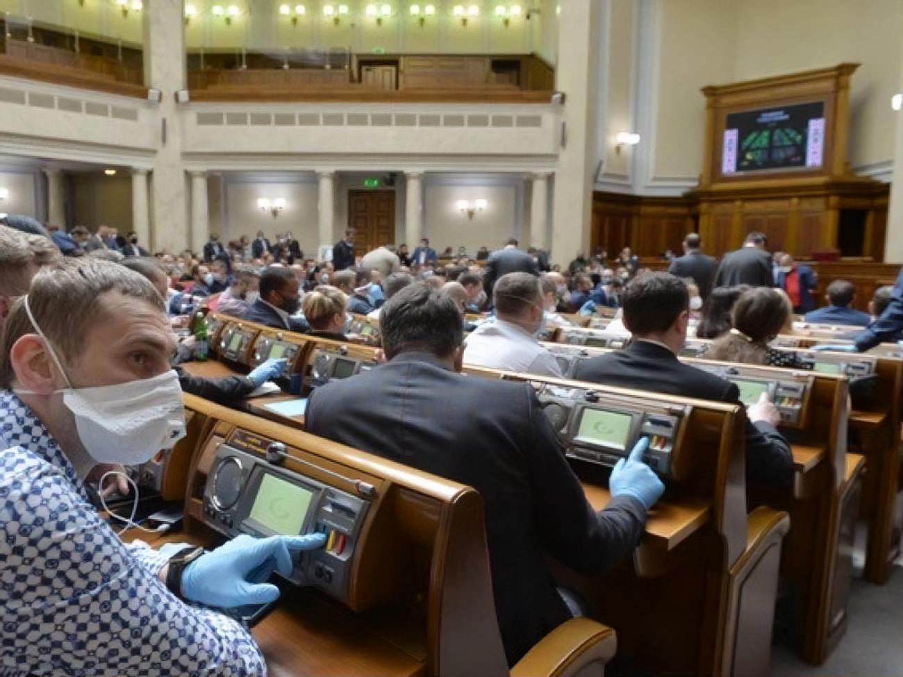 Шабунін: Автори законопроєкту не бажають засвітити в декларації позашлюбних дітей