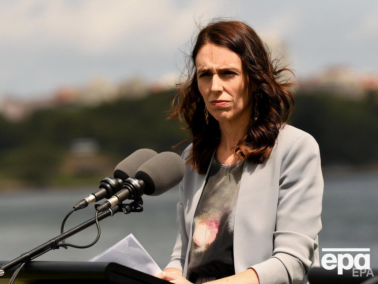 Ардерн считает полное снятие карантина преждевременным