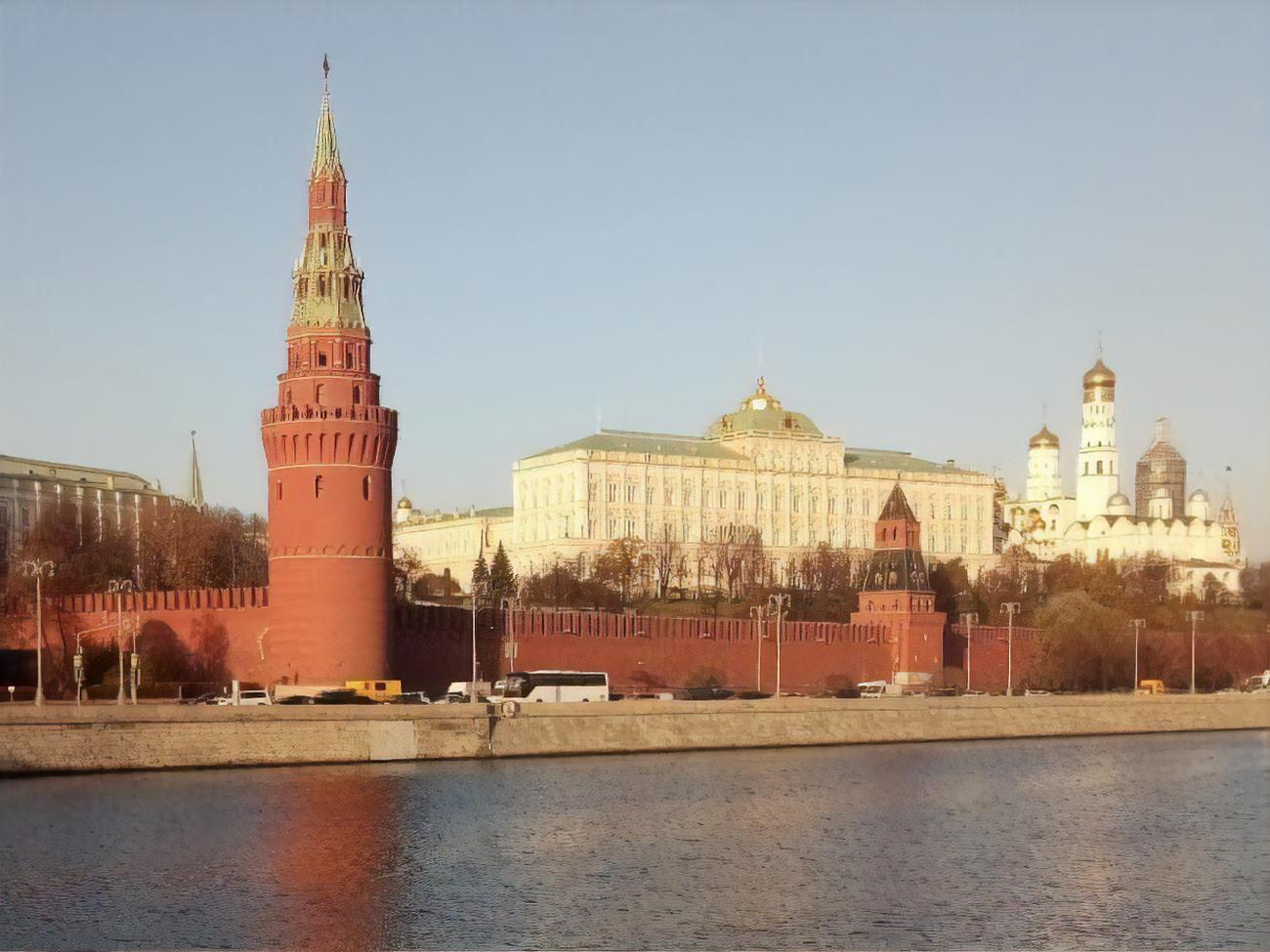 Попов: Анонімні автори відверто маргінальної програми сховалися за колективним псевдонімом "Внутрішній Предиктор СРСР"