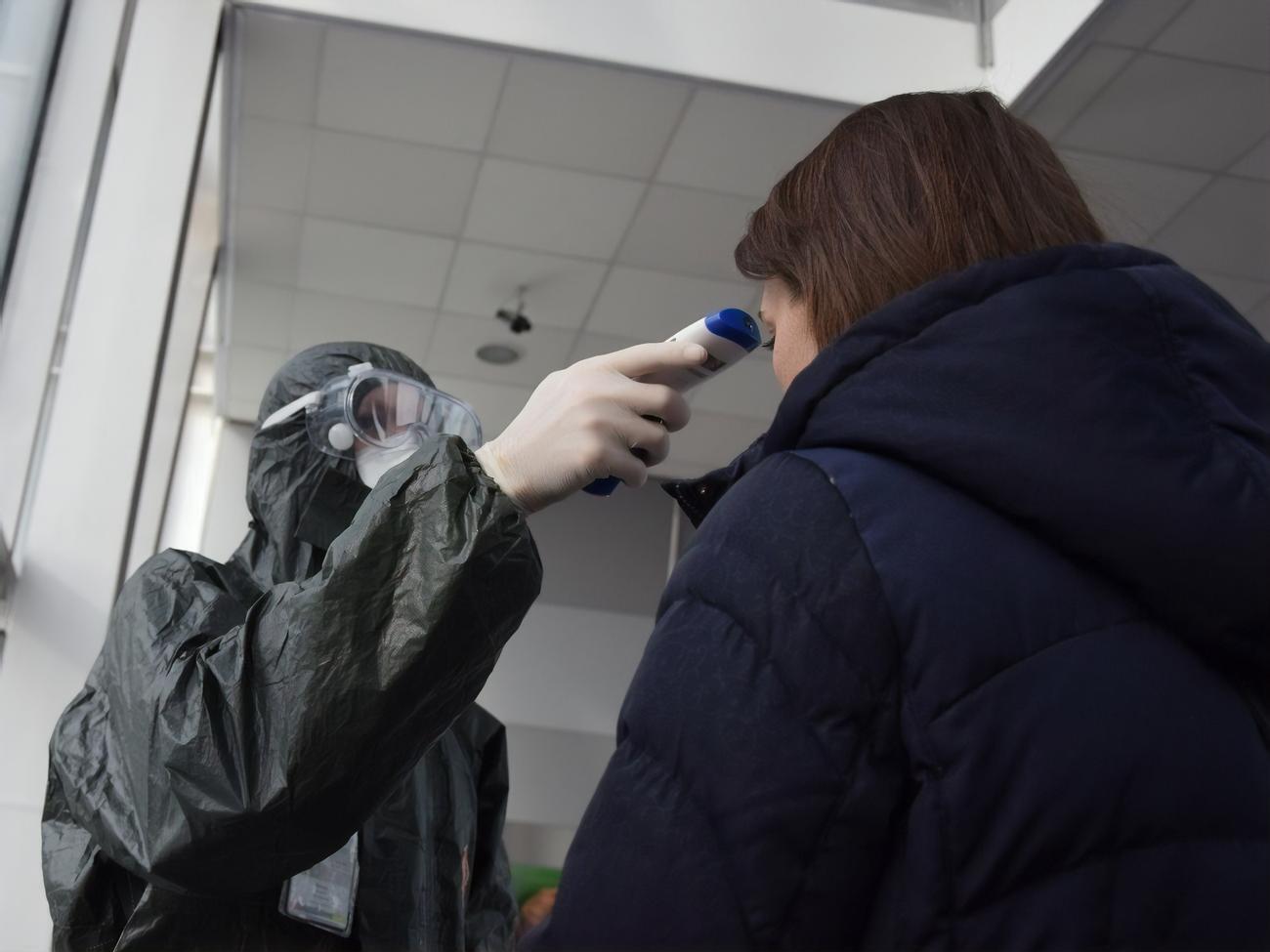 Загалом 5 травня український кордон на в'їзд і виїзд перетнуло майже 12 тис. осіб