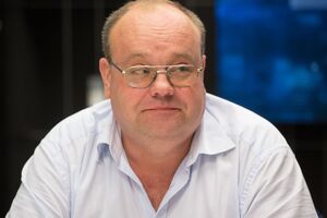 Переїзд "заводу" УАФ із виробництва штучного покриття – це замітання слідів з огляду на прийдешнє засідання слідчої комісії ВР