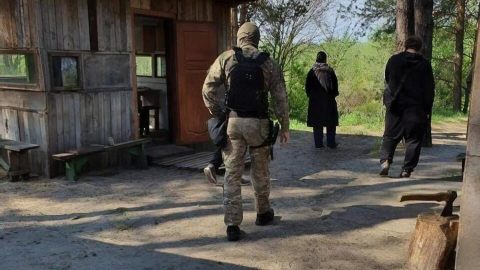 Обшук провели у реабілітаційному центрі й у будинку священника, розповів адвокат