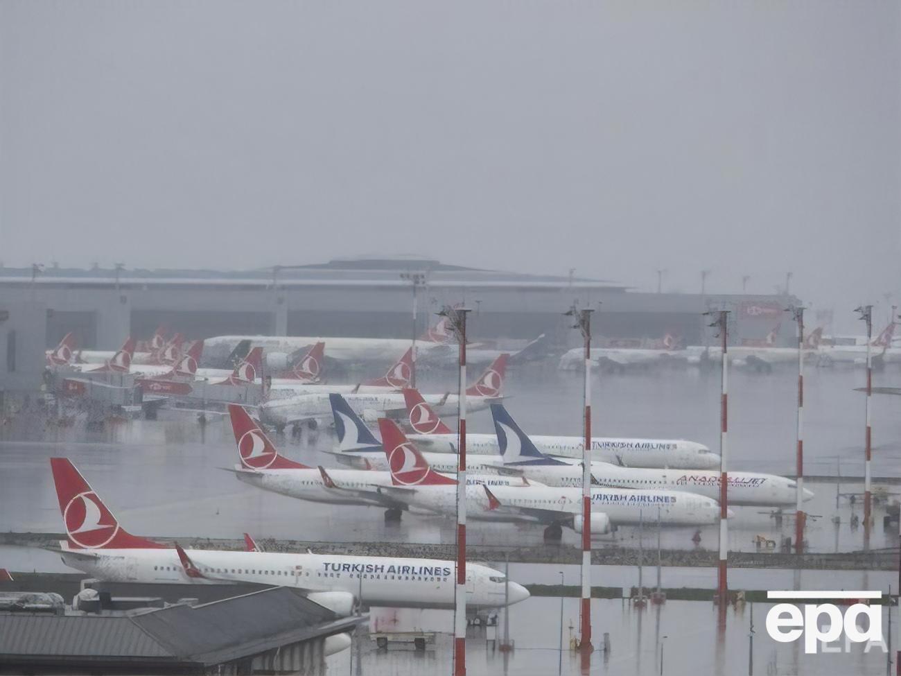 Аэропорт в Стамбуле является хабом для переправки граждан