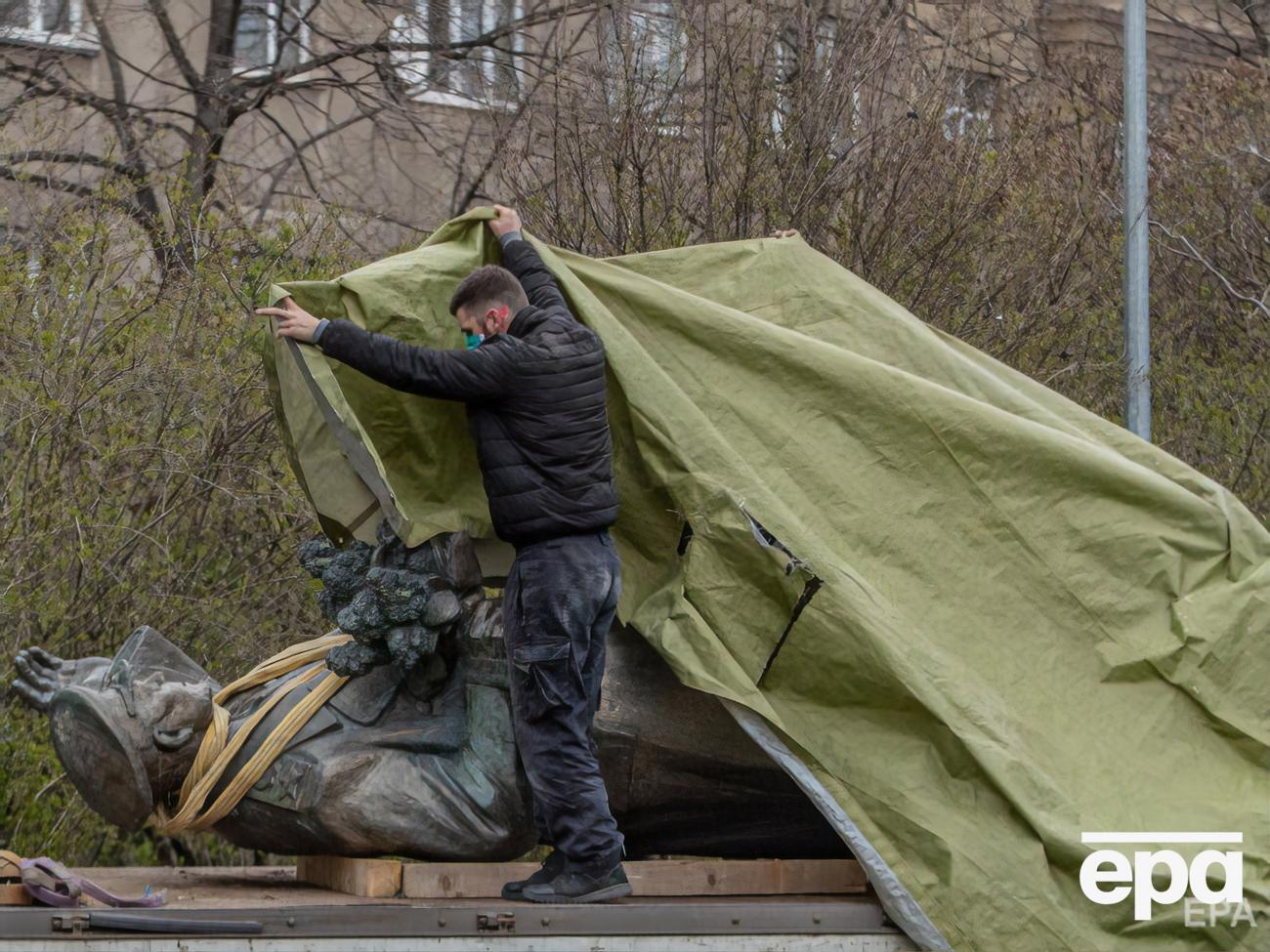 Відносини Чехії та Росії погіршилися після того, як у Празі 3 квітня демонтували пам'ятник Конєву