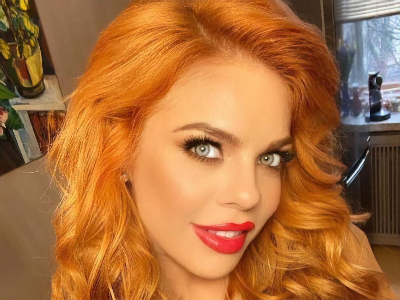 Стоцька &ndash; двічі мама