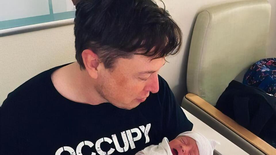 5 мая Маск стал отцом в шестой раз