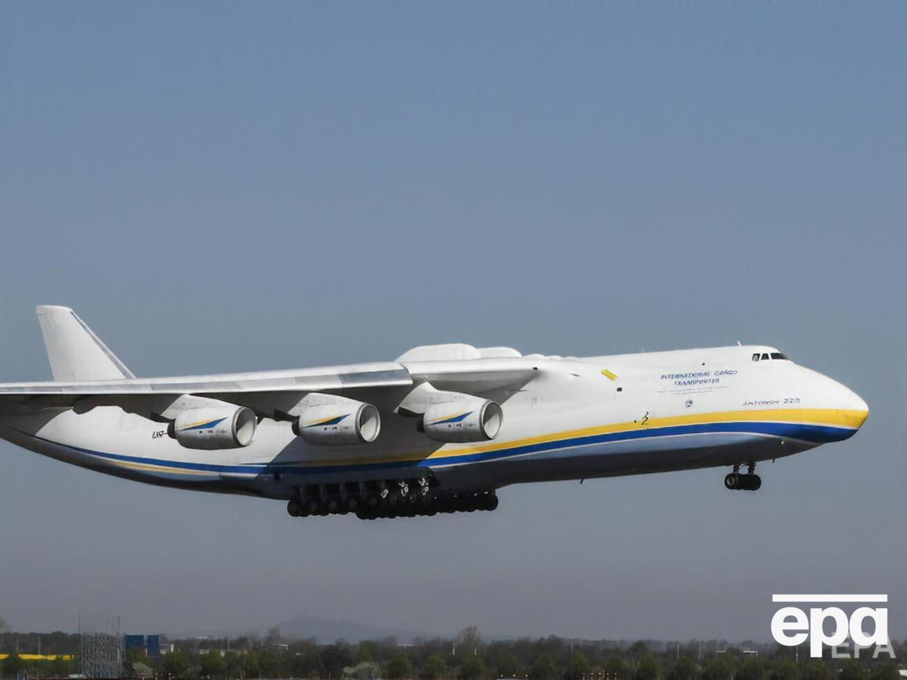 В Офисе президента утверждали, что "Мрія" доставила гуманитарный груз, но юридически это не так, говорит Нефьодов