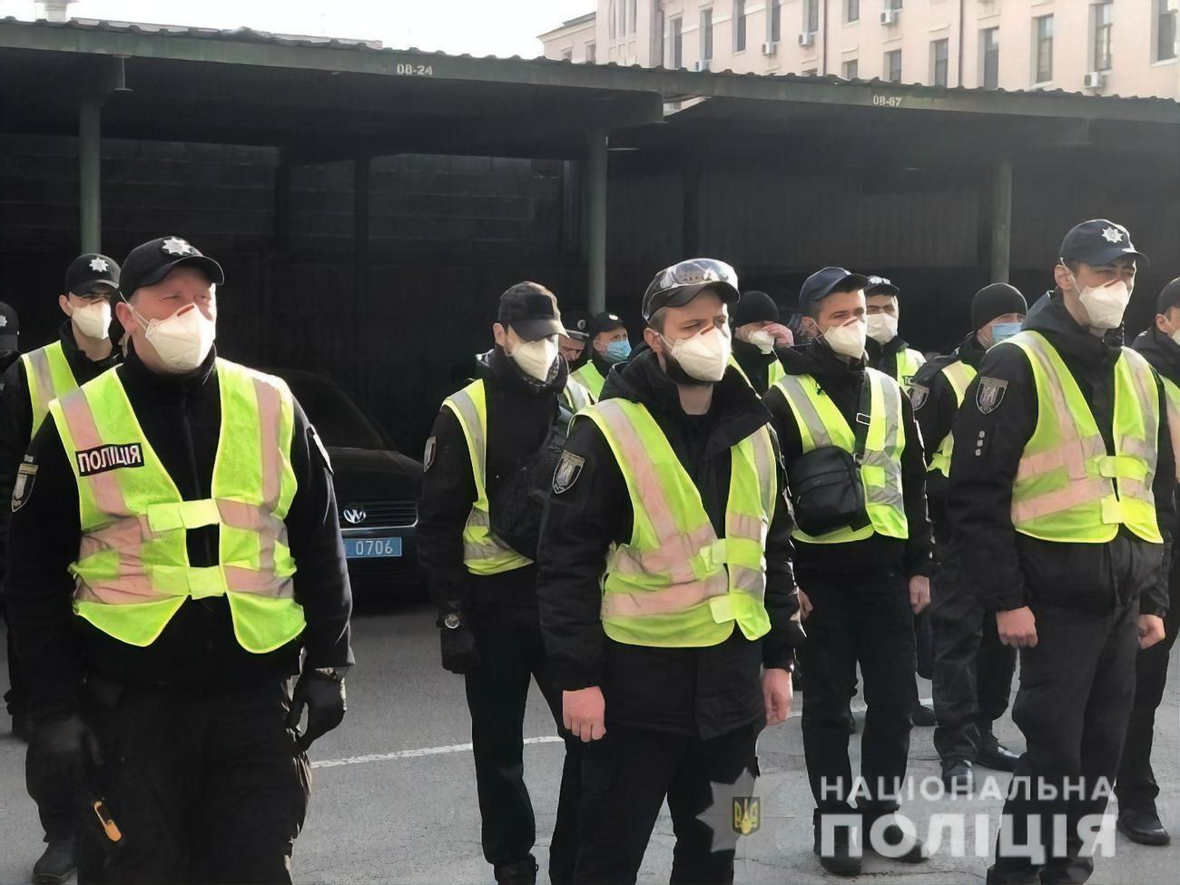 В киевской полиции предостерегли от использования георгиевских лент на акциях 9 мая