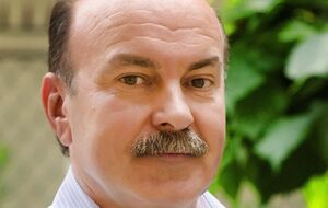 Заборона на виїзд українців за кордон призведе до великого соціального напруження й може обернутися відставкою уряду