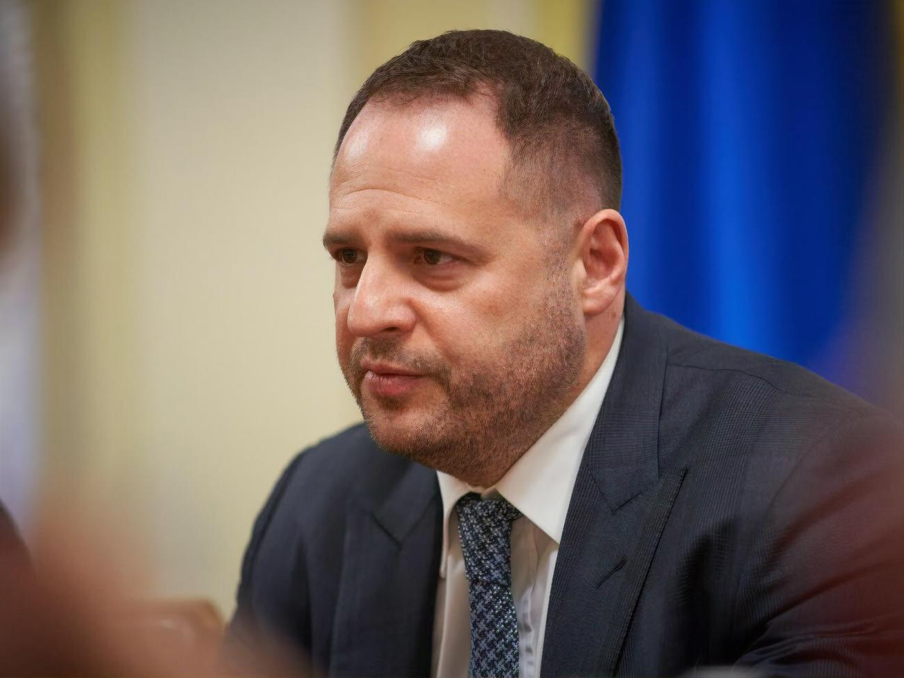 Єрмак запевнив, що у влади є план Б