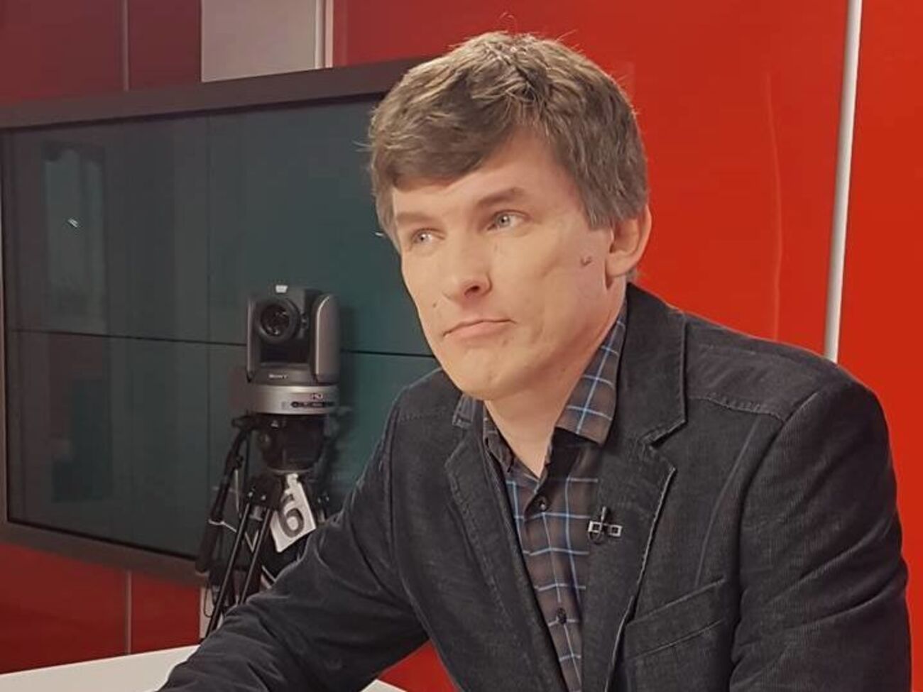Судя по тому, что озвучивает Саакашвили, он станет не главой Нацсовета реформ, а директором Исполкома. Не бог весть какой пост