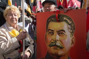 Президенти Литви, Латвії та Естонії засудили спроби фальсифікації історичних подій