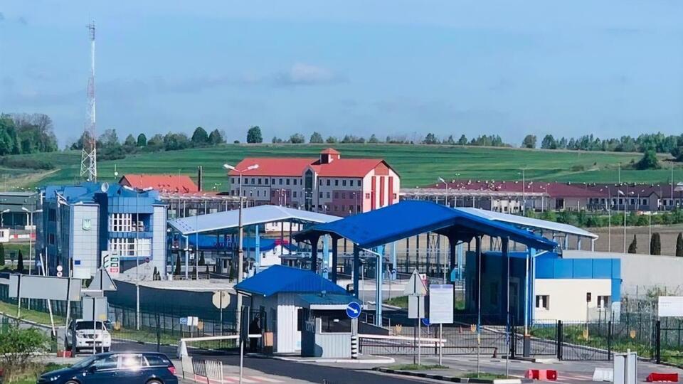 Наразі в Україні тимчасово закрито 123 пункти пропуску, у 19 – зупинено пішохідне сполучення