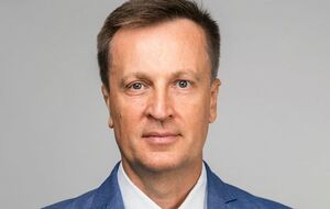 Многие идеологи рисуют сегодня фальшивое прошлое. Поэтому давно пора рассекретить все документы, касающиеся событий Второй мировой войны
