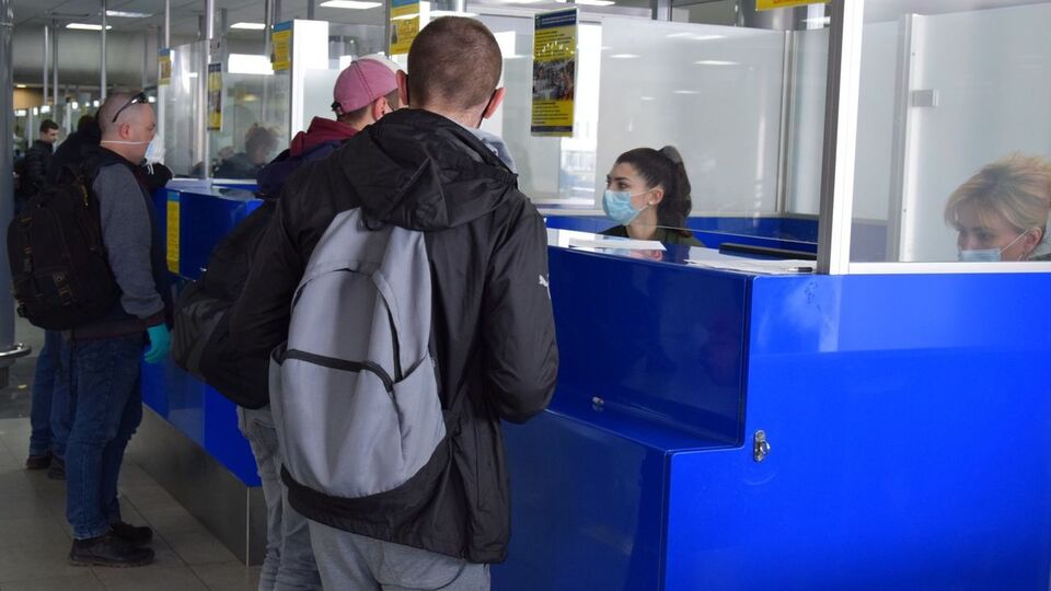 Загалом 7 травня кордон України на в'їзд і виїзд перетнуло майже 14 тис. осіб
