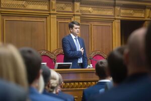 Разумков считает, что во фракции "Слуга народа" нет групп влияния