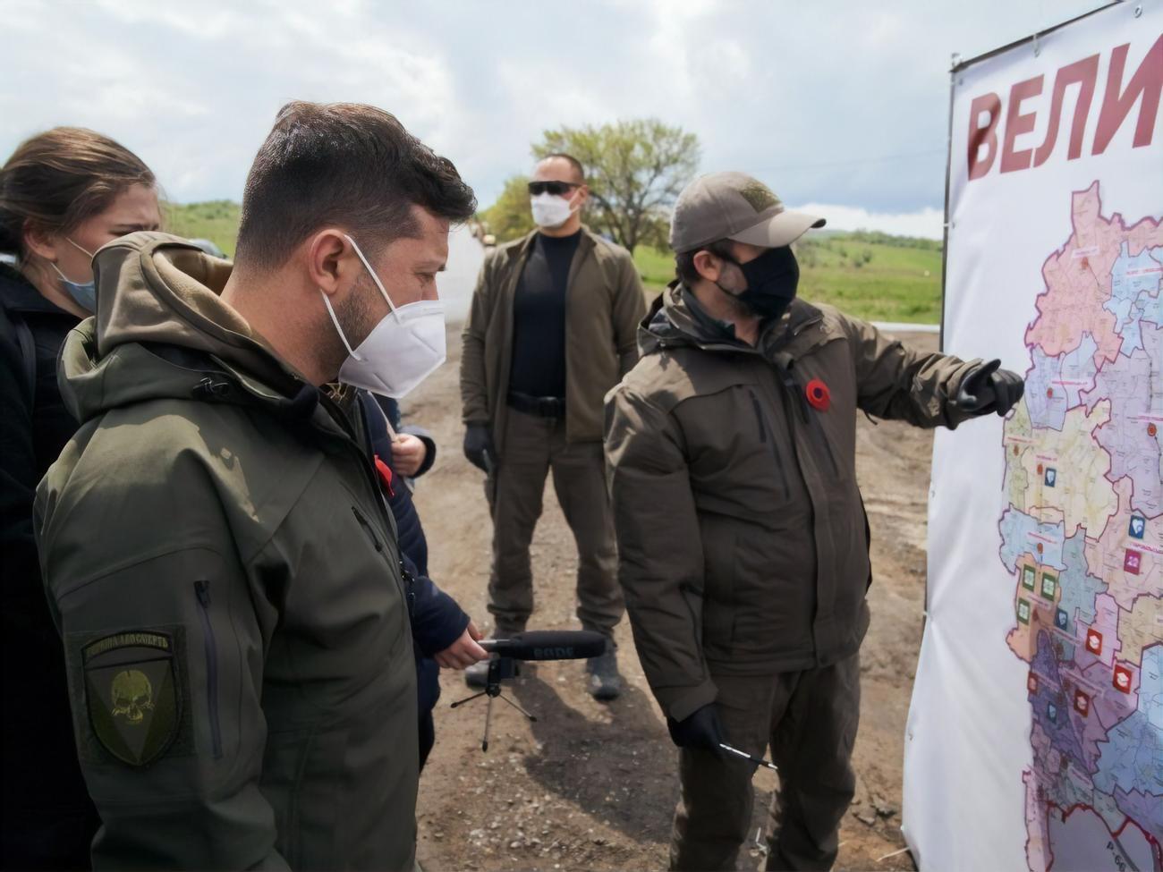 8 мая Зеленский нанес визит в Луганскую область