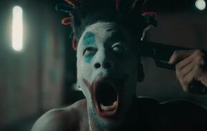 Dax предстал в образе Джокера