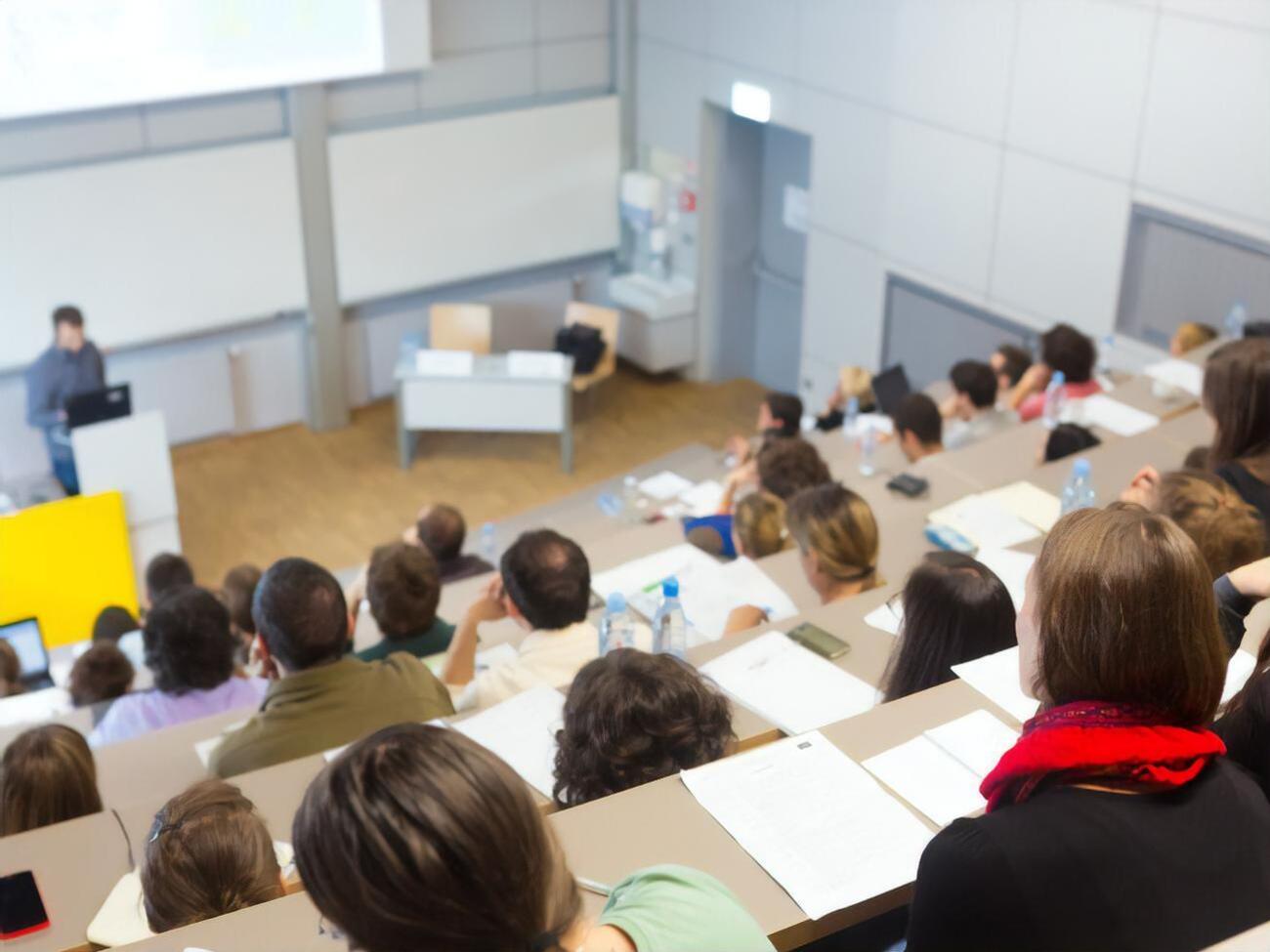 Творческие конкурсы и вступительные экзамены на места госзаказа будут проводиться с 1 по 12 августа