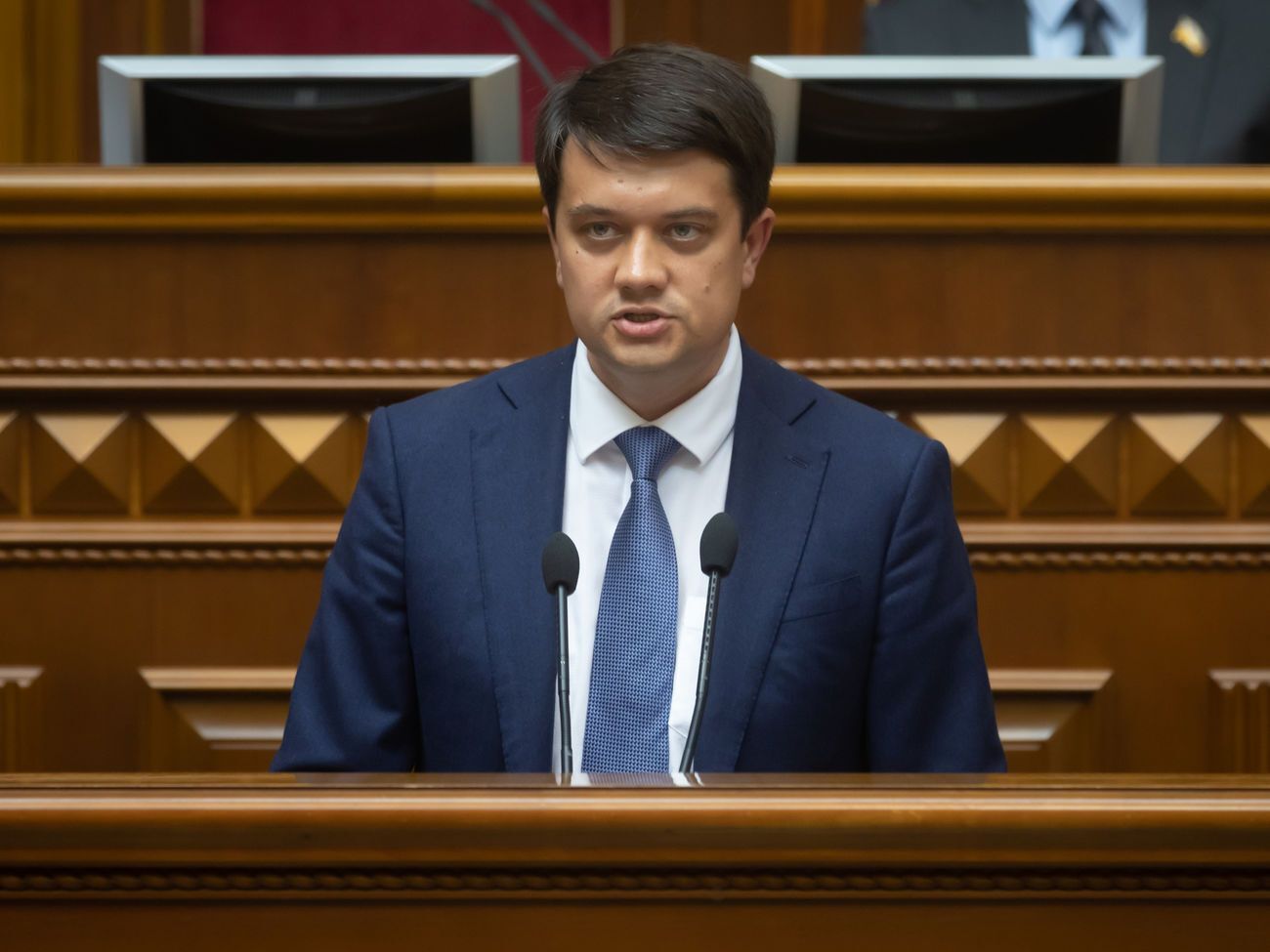 Разумков заявив, що банківський законопроєкт розглядають так швидко, як це можливо