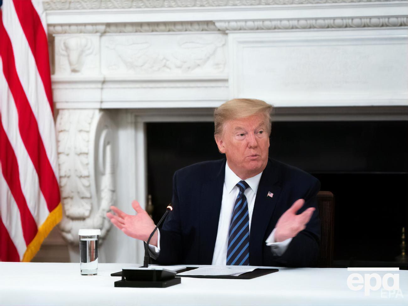 Трамп вважає, що коронавірус просто зникне