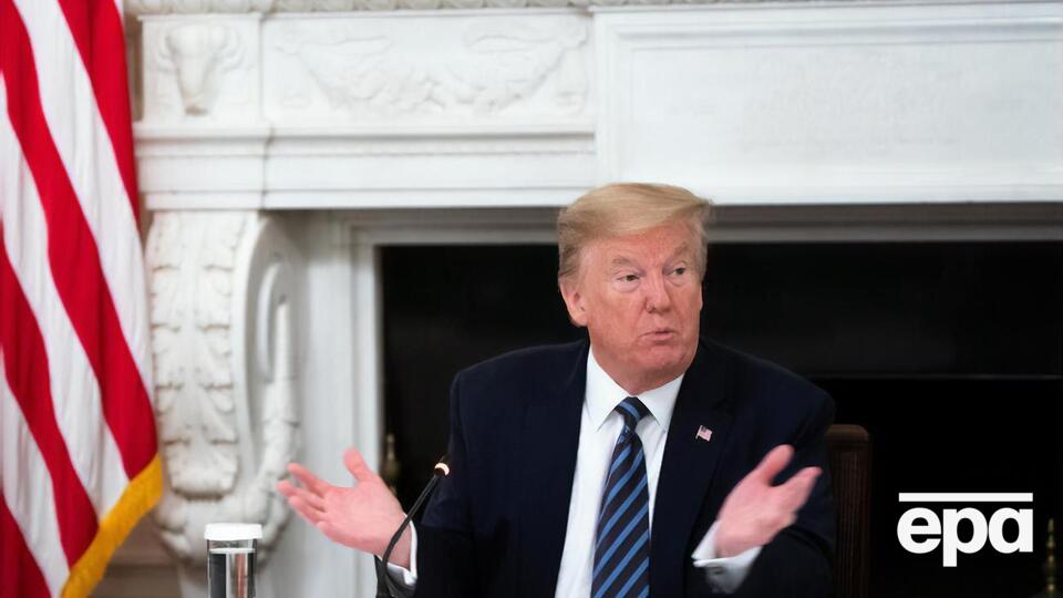 Трамп вважає, що коронавірус просто зникне