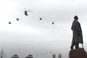В авіапараді взяло участь 75 військових вертольотів і літаків