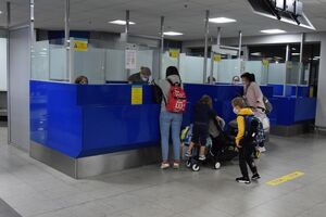 Протягом минулої доби прикордонники оформили на в'їзд і виїзд понад 13 тисяч громадян