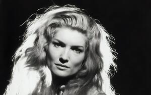 Меспле завершила карьеру в 2001 году