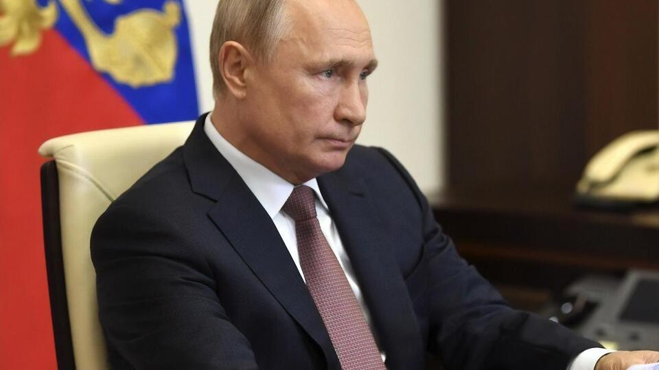 Надпись "Путин вор" появилась ночью 1 июня, к 9.00 ее уже убрали