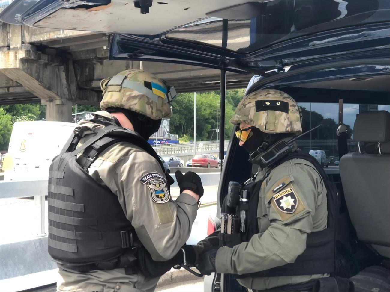 О возможном минировании стало известно около 14.00