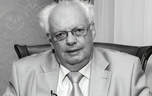 До 82 лет Скорик не дожил чуть менее полутора месяца