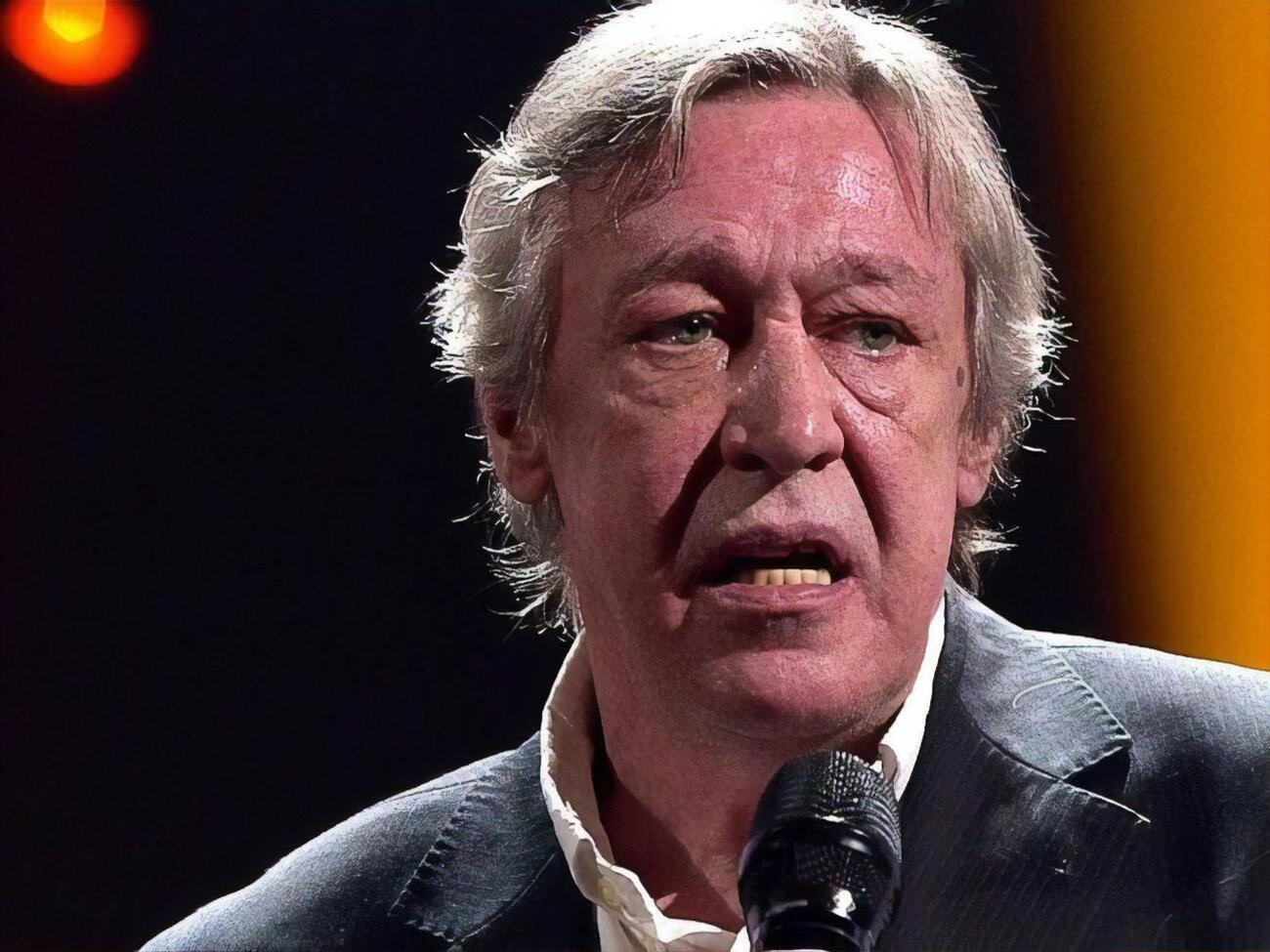 Свободу дій і коло спілкування Єфремову обмежили