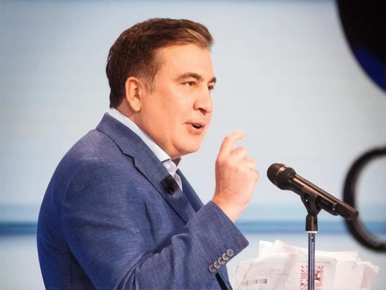 Саакашвілі вважає, що КСУ блокує все позитивне, що відбувається в Україні